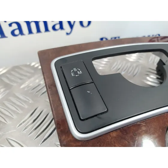 Moldura para Mercedes-Benz Clase E (W212) Lim.