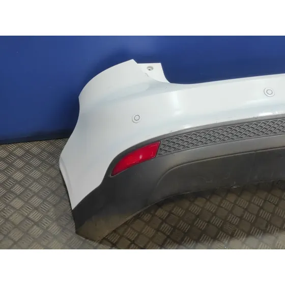 Paragolpes Trasero para Ford Focus Turn.