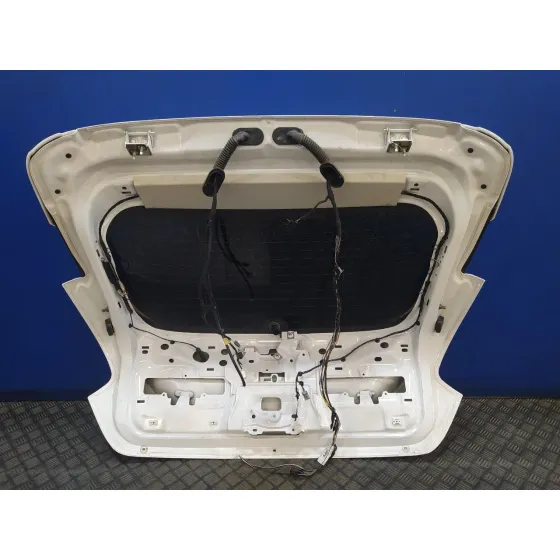 Porton Trasero para Ford Focus Turn.