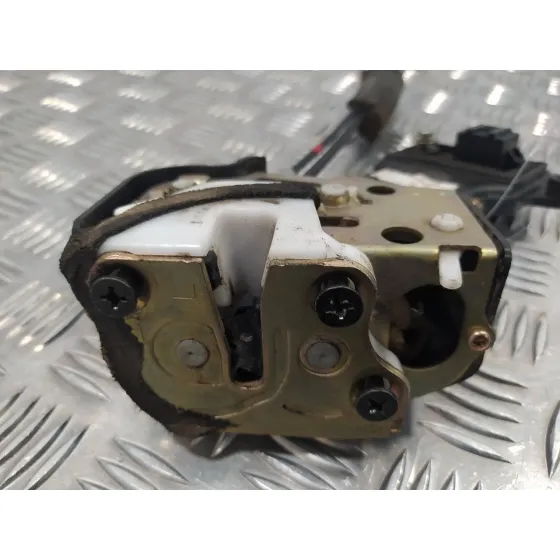 Cerradura Puerta Trasera Izquierda para Mazda 6 Berlina (Gg)