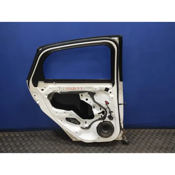 Puerta Trasera Izquierda para Ford Focus Turn.