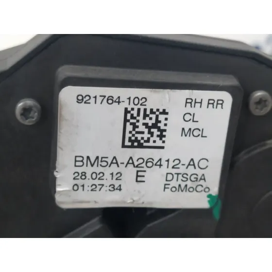 Cerradura Puerta Trasera Derecha para Ford Focus Turn.