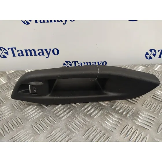 Mando Elevalunas Trasero Izquierdo para Ford Focus Turn.