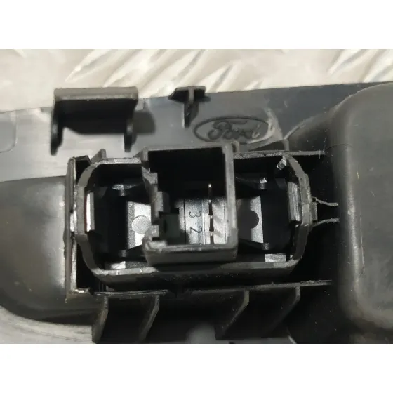 Mando Elevalunas Delantero Derecho para Ford Focus Turn.