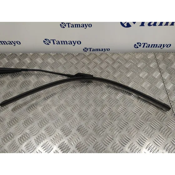 Brazo Limpia Delantero Derecho para Ford Focus Turn.
