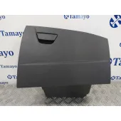 Guantera para Ford Focus Turn.