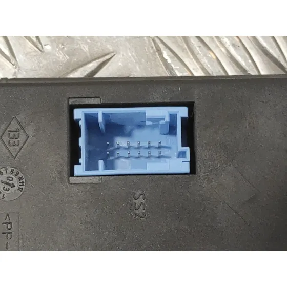 Caja Reles / Fusibles para Renault Espace /Grand Espace (Je0)