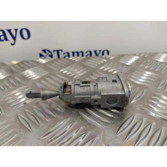 Bombin Puerta Delantera Izquierda para Volkswagen Polo (6C1)
