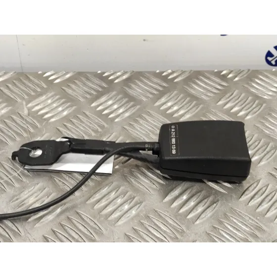 Anclaje Cinturon Delantero Derecho para Mercedes-Benz Clase E (W212) Lim.