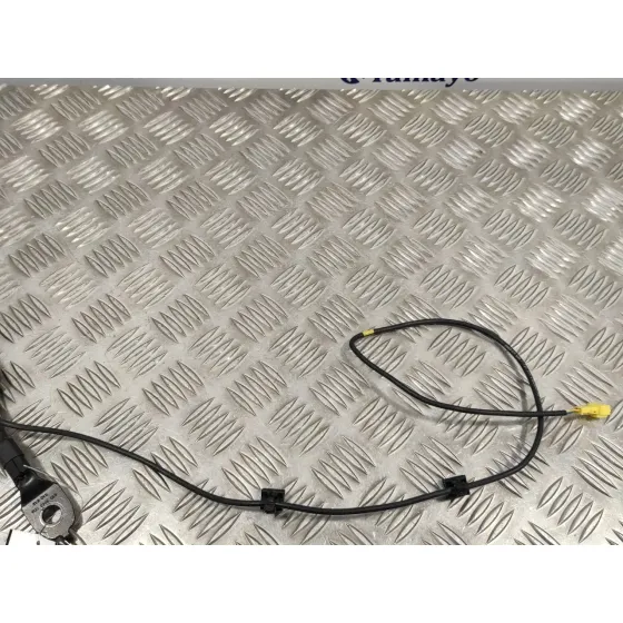 Anclaje Cinturon Delantero Derecho para Mercedes-Benz Clase E (W212) Lim.