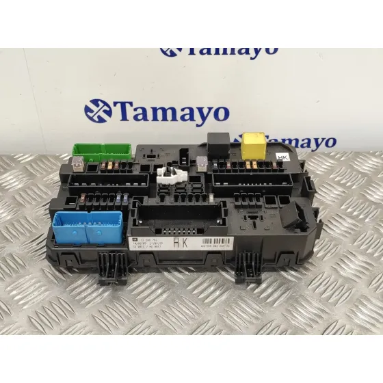 Caja Reles / Fusibles para Opel Astra H Ber.