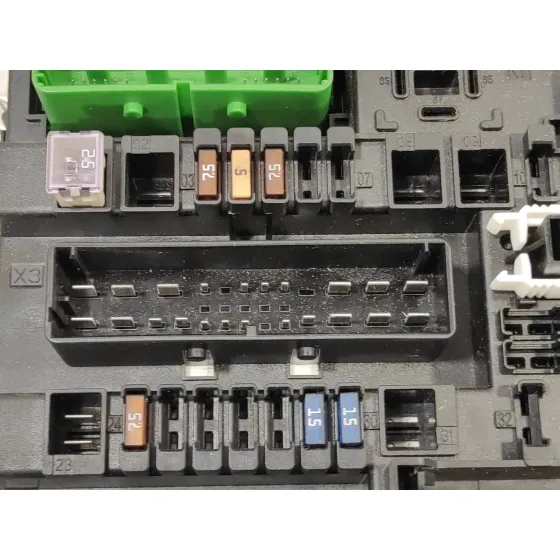 Caja Reles / Fusibles para Opel Astra H Ber.