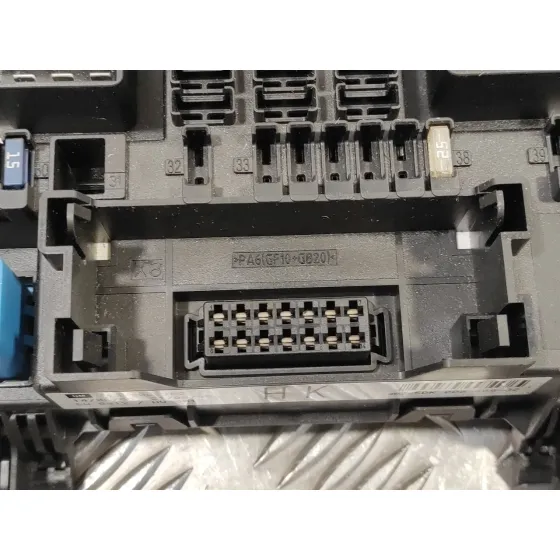 Caja Reles / Fusibles para Opel Astra H Ber.
