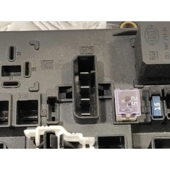 Caja Reles / Fusibles para Opel Astra H Ber.