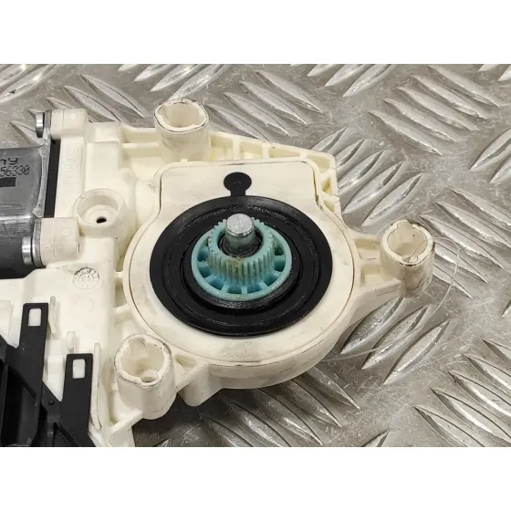 Motor Elevalunas Trasero Derecho para Volkswagen Passat Variant (3C5)
