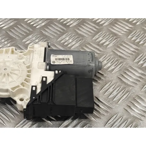 Motor Elevalunas Trasero Derecho para Volkswagen Passat Variant (3C5)