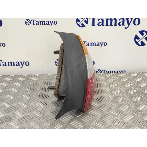 Piloto Trasero Derecho para Chrysler Neon (Pl)