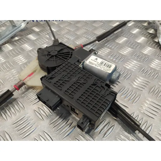 Elevalunas Delantero Derecho para Citroën C4 Picasso