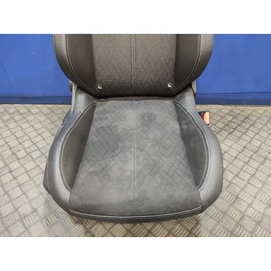 Juego Asientos Completo para Opel Corsa F