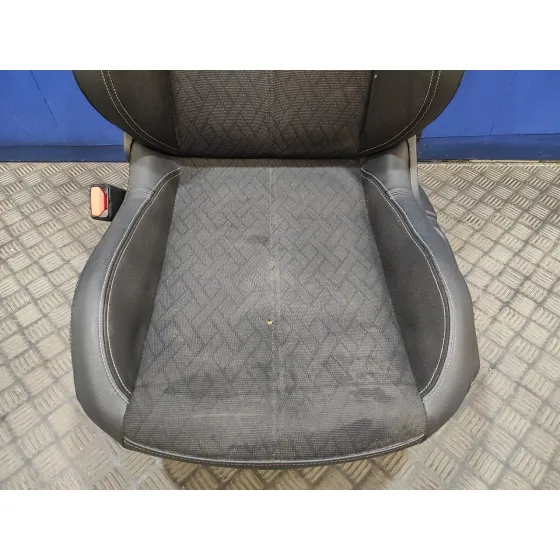 Juego Asientos Completo para Opel Corsa F