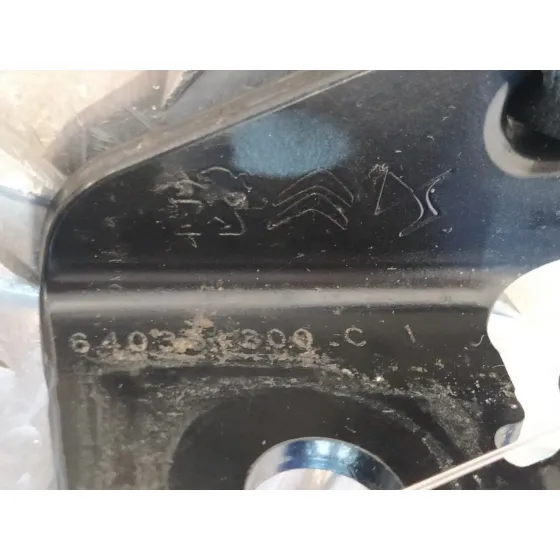 Anclaje Cinturon Trasero Izquierdo para Opel Corsa F