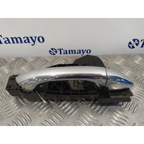 Maneta Exterior Delantera Derecha para Mercedes-Benz Clase M (W164)