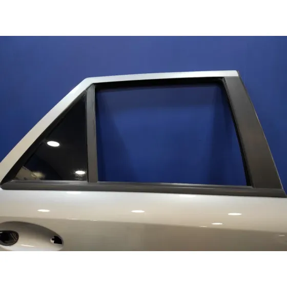 Puerta Trasera Derecha para Mercedes-Benz Clase M (W164)