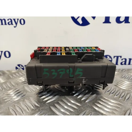 Caja Reles / Fusibles para Peugeot 406 Berlina (S1/S2)