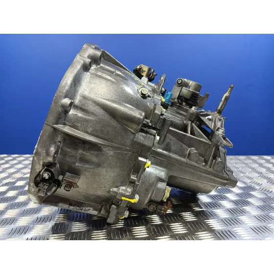 Caja Cambios para Nissan Primera Berlina (P12)
