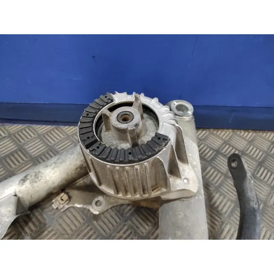 Puente Delantero para Mercedes-Benz Clase C (W204) Berlina