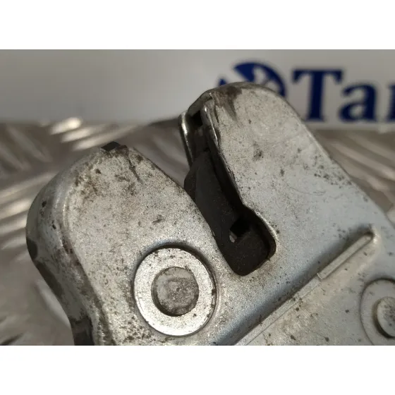 Cerradura Maletero / Porton para Mercedes-Benz Clase A (W168)
