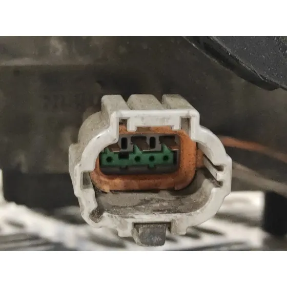 Faro Derecho para Nissan Primera Berlina (P12)