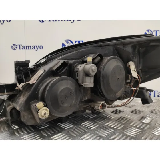 Faro Derecho para Nissan Primera Berlina (P12)