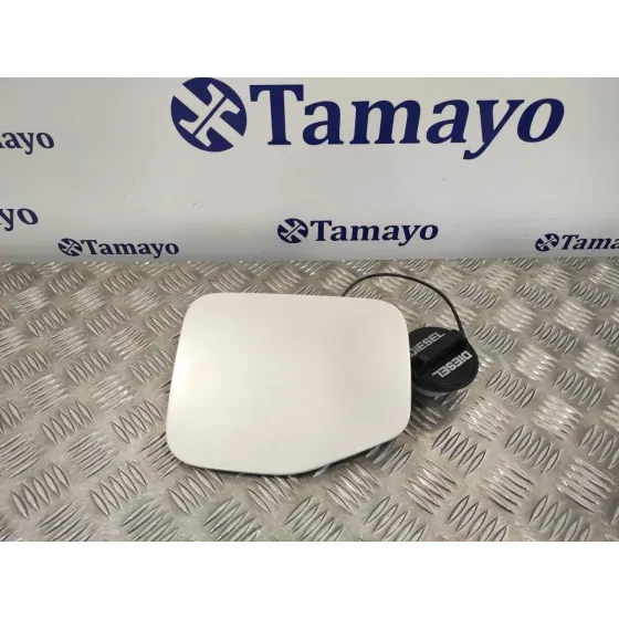 Tapa Exterior Combustible para Subaru Forester S12