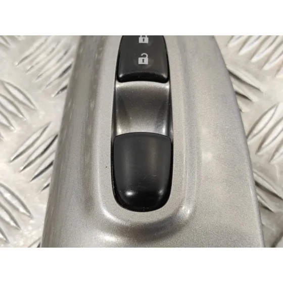 Mando Elevalunas Delantero Derecho para Nissan Juke (F15)