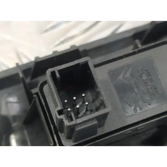 Mando Elevalunas Delantero Derecho para Peugeot 5008
