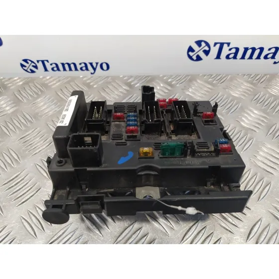 Caja Reles / Fusibles para Peugeot 206 Berlina