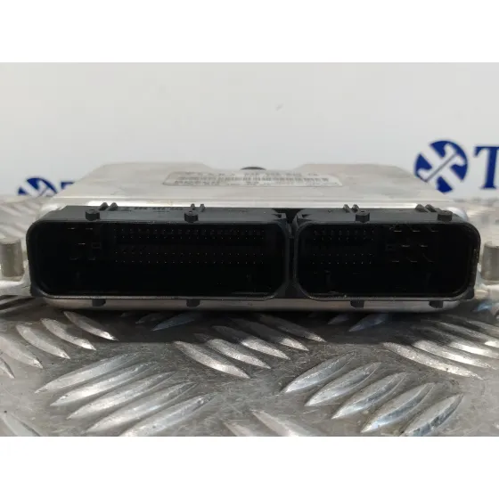 Centralita Motor Uce para Audi A4 Berlina (8E)