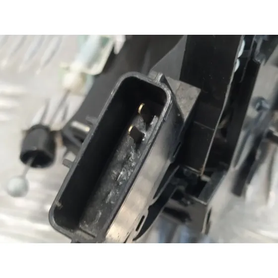 Cerradura Puerta Trasera Derecha para Nissan Juke (F15)