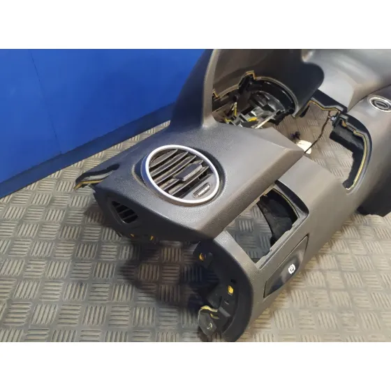 Salpicadero para Mercedes-Benz Clase M (W164)