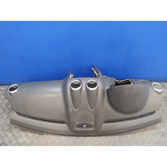 Salpicadero para Mercedes-Benz Clase M (W164)