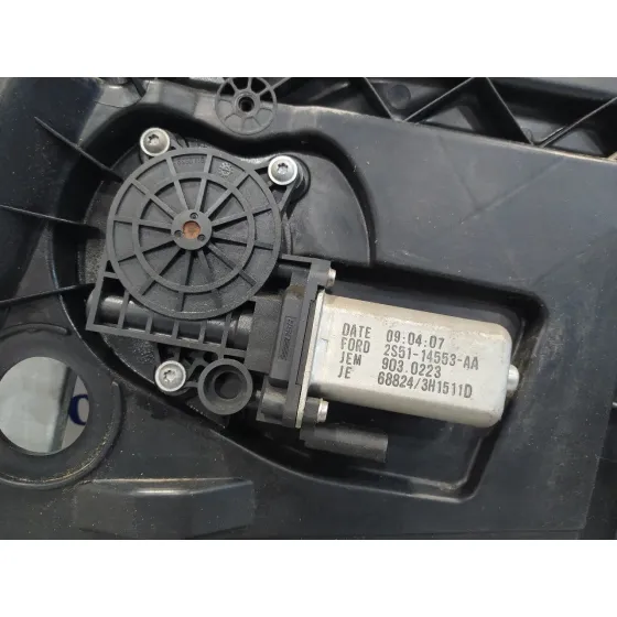 Elevalunas Delantero Derecho para Ford Fiesta (Cbk)