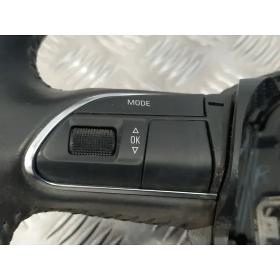Volante para Audi A4 Avant (8K5) (2008)