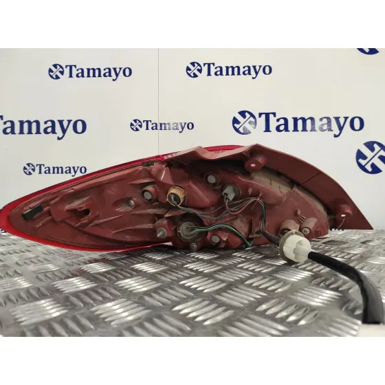 Piloto Trasero Derecho para Mazda 2 Lim. (De)