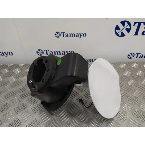 Tapa Exterior Combustible para Hyundai Ioniq