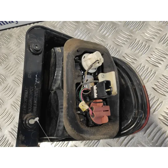 Piloto Trasero Izquierdo para Hyundai H 1