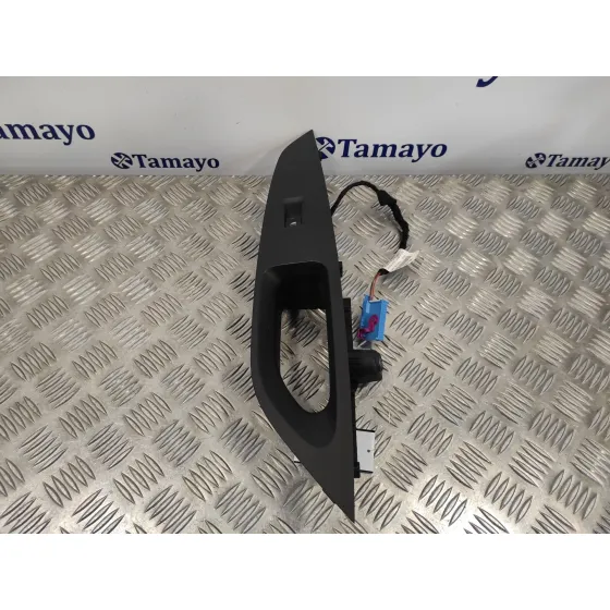 Mando Elevalunas Delantero Derecho para Seat Leon (5F1)