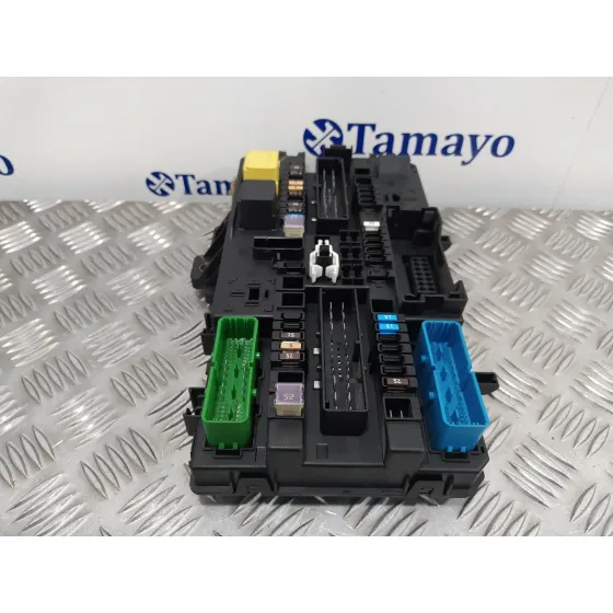 Caja Reles / Fusibles para Opel Astra H Berlina