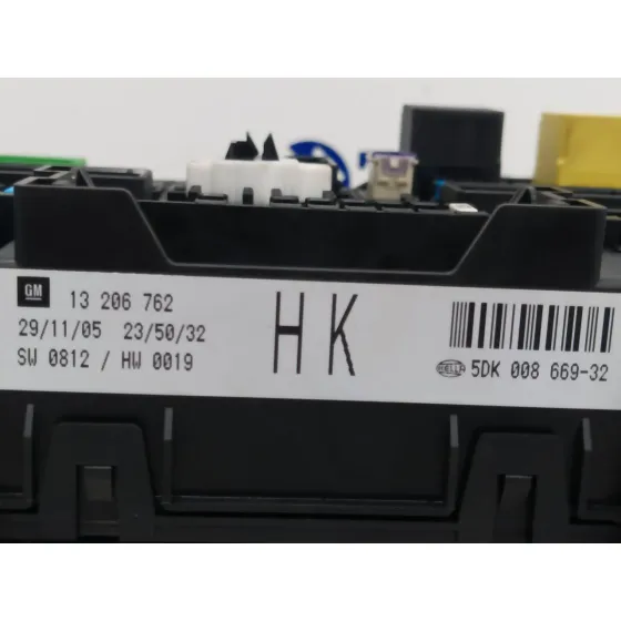 Caja Reles / Fusibles para Opel Astra H Berlina