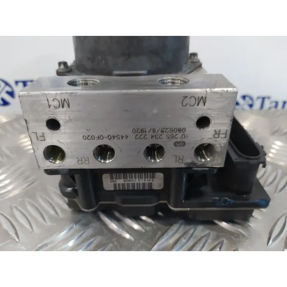 Abs para Toyota Corolla Verso (R1)
